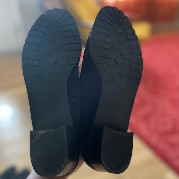 Stuart Weitzman size 10 - Picture 7 of 14